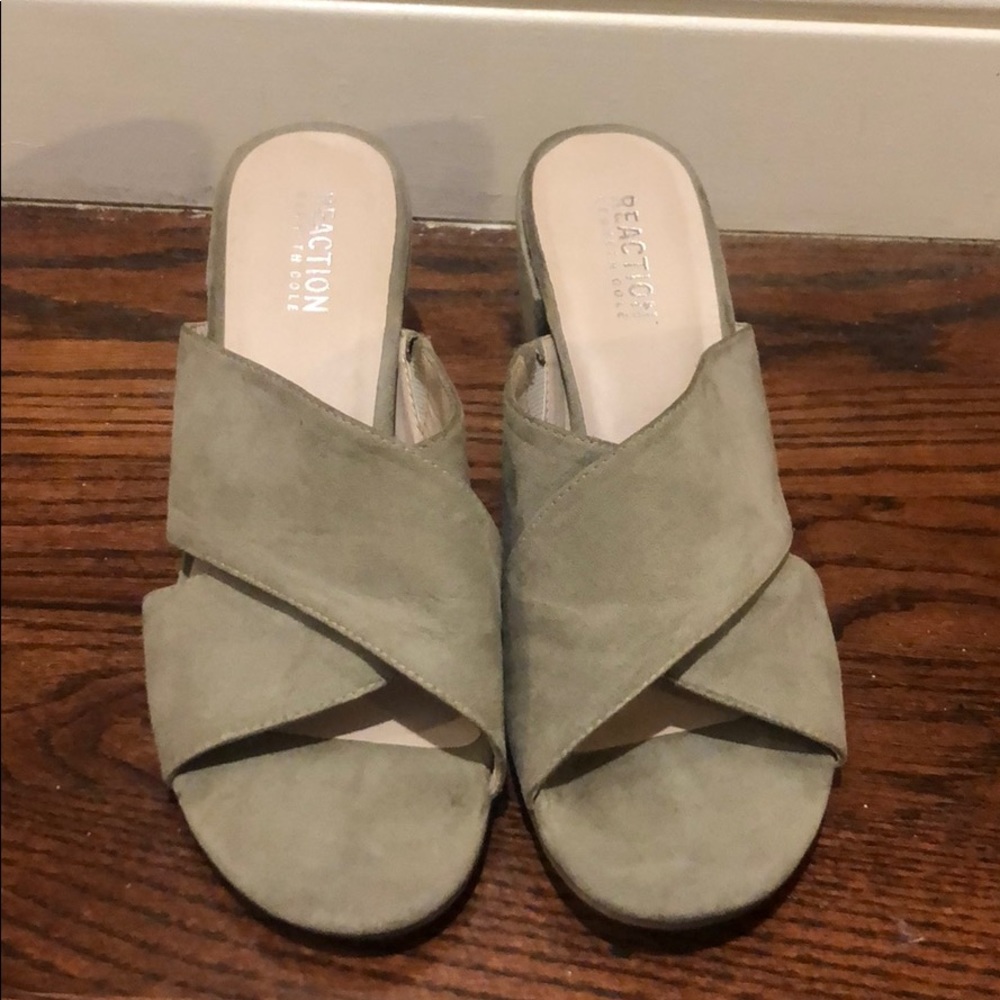 Kenneth Cole grey mules
